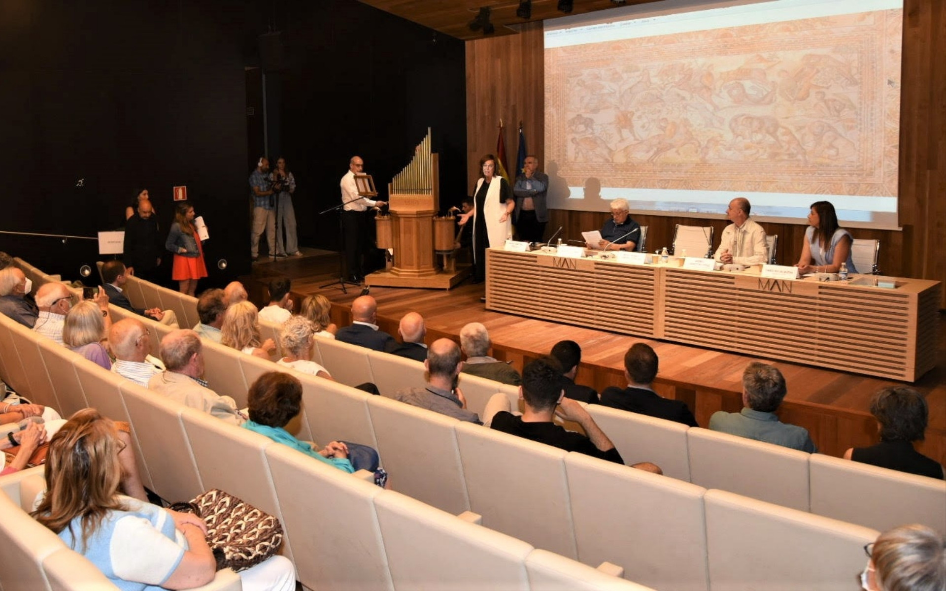 Presentación en el Museo Arqueológico Nacional del Hydraulis de La Olmeda