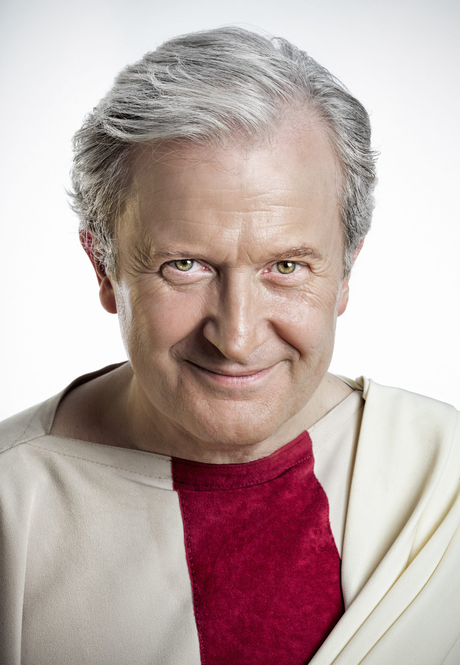 fiesta mitológica salvaje en la villa romana la olmeda con emilio del río