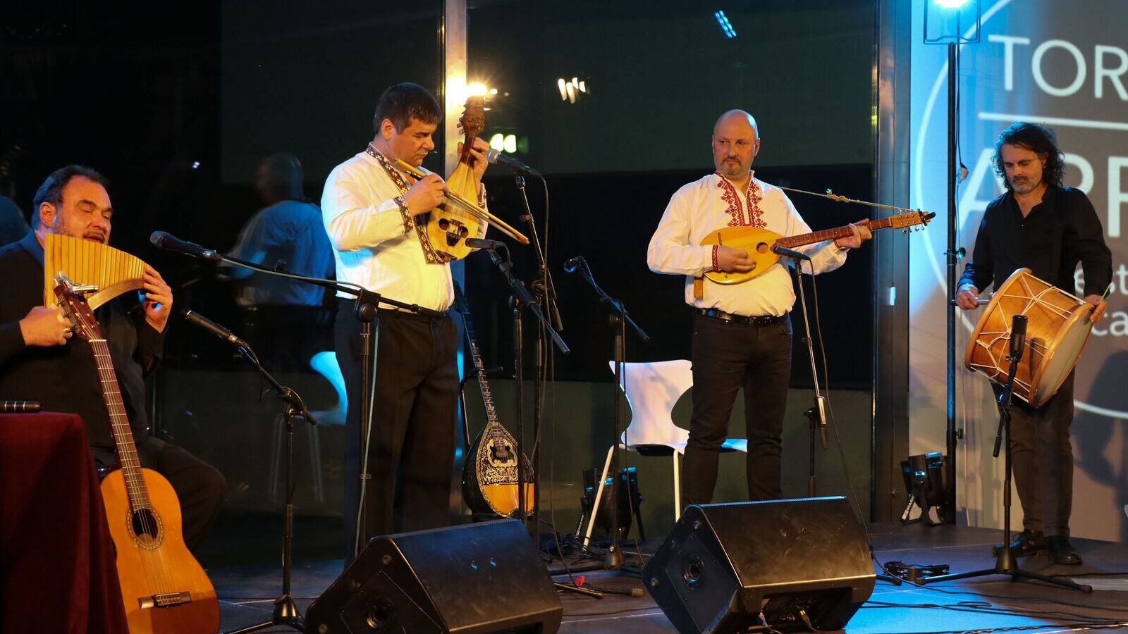 concierto 'Sonidos del mundo cuarteto' con Pablo Mezzelani, Leonardo Alonso, Todor Kirilov Smilenov y Luis Miralles el 3 de agosto en la villa romana la olmeda con motivo de la olmeda nocturna