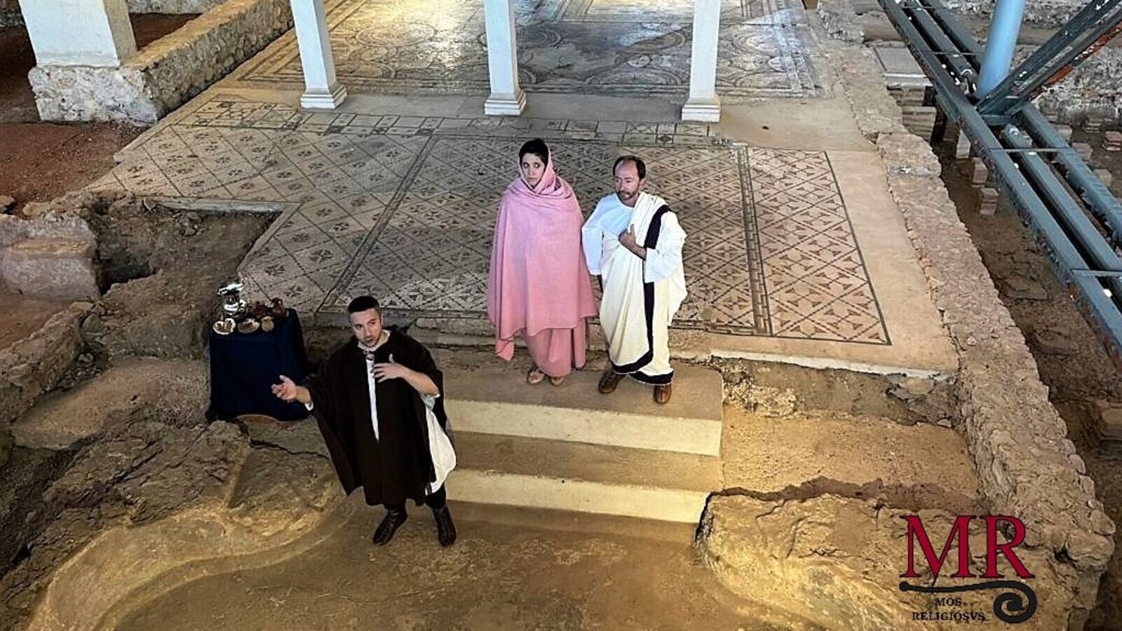 RECREACIÓN HISTÓRICA CON MOS RELIGIOSVS SOBRE LOS CULTOS GRECO-ORIENTALES EN LA VILLA ROMANA LA OLMEDA EN SEPTIEMBRE