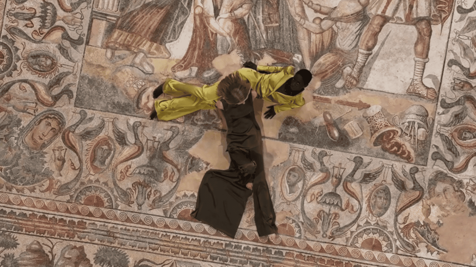 Moda entre mosaicos: La Villa Romana La Olmeda protagonista en la Mercedes-Benz Fashion Week Madrid