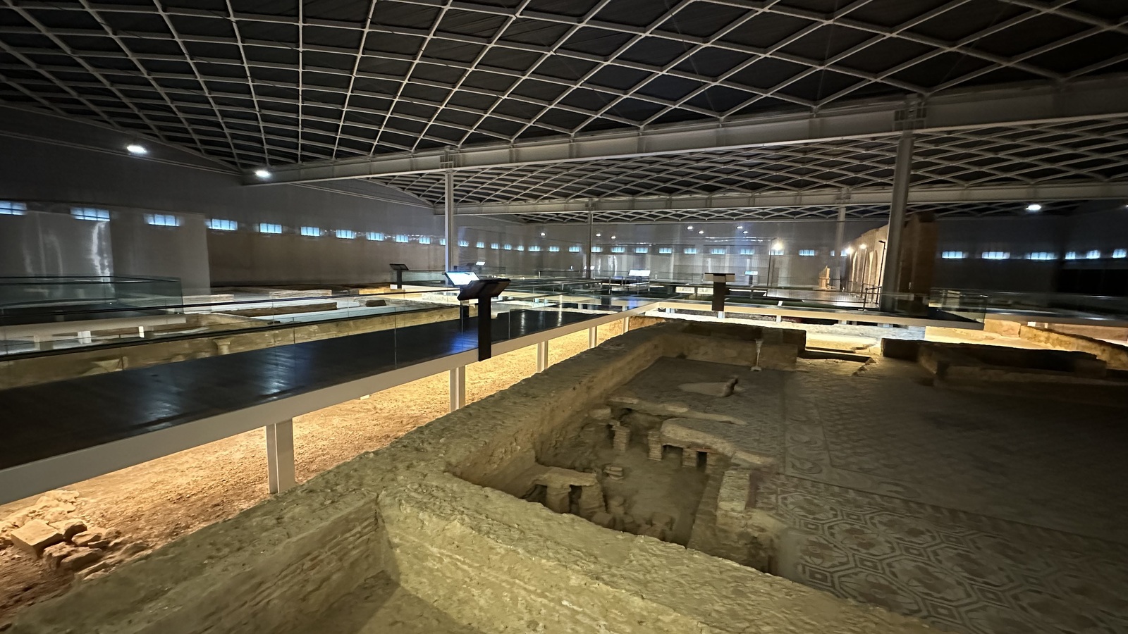Un recorrido pre-navideño por La Olmeda. Palencia, tu destino para este puente.