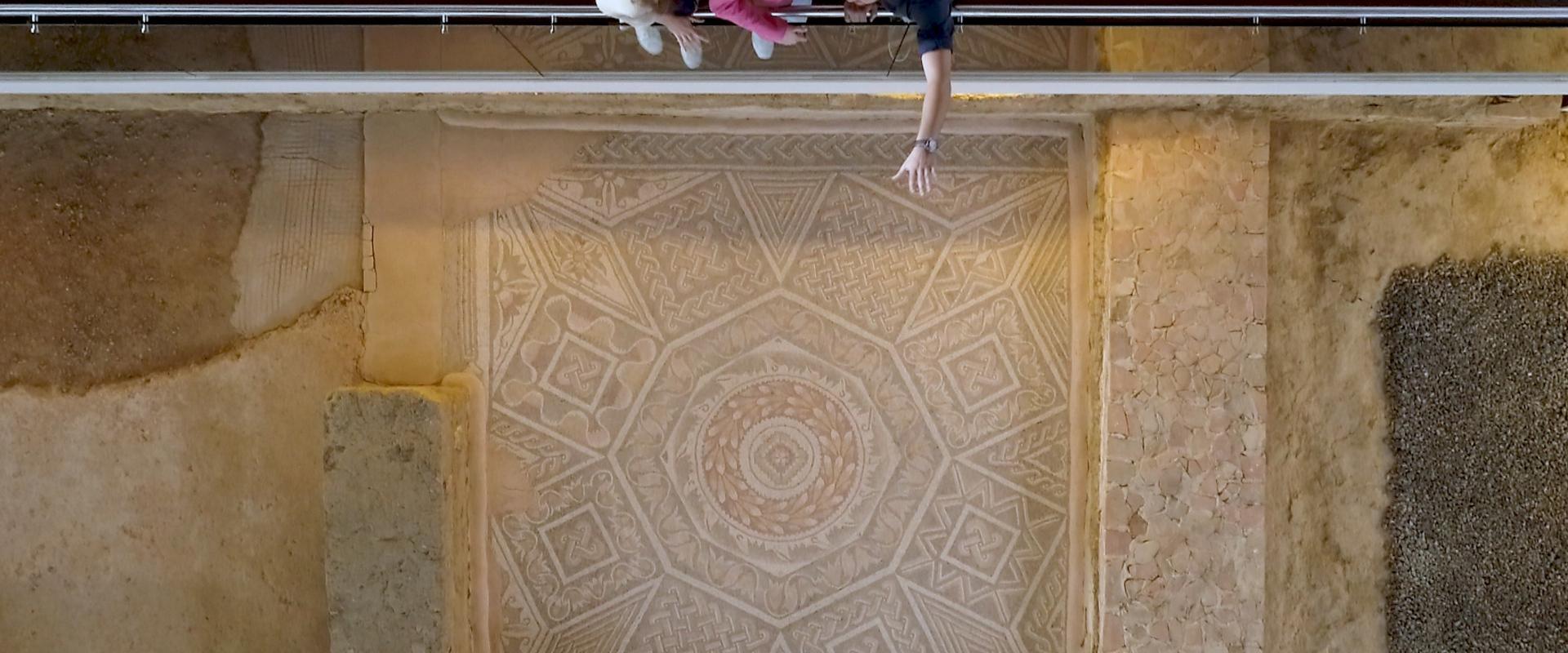 Fibra óptica para mejorar los servicios en la villa romana La Olmeda