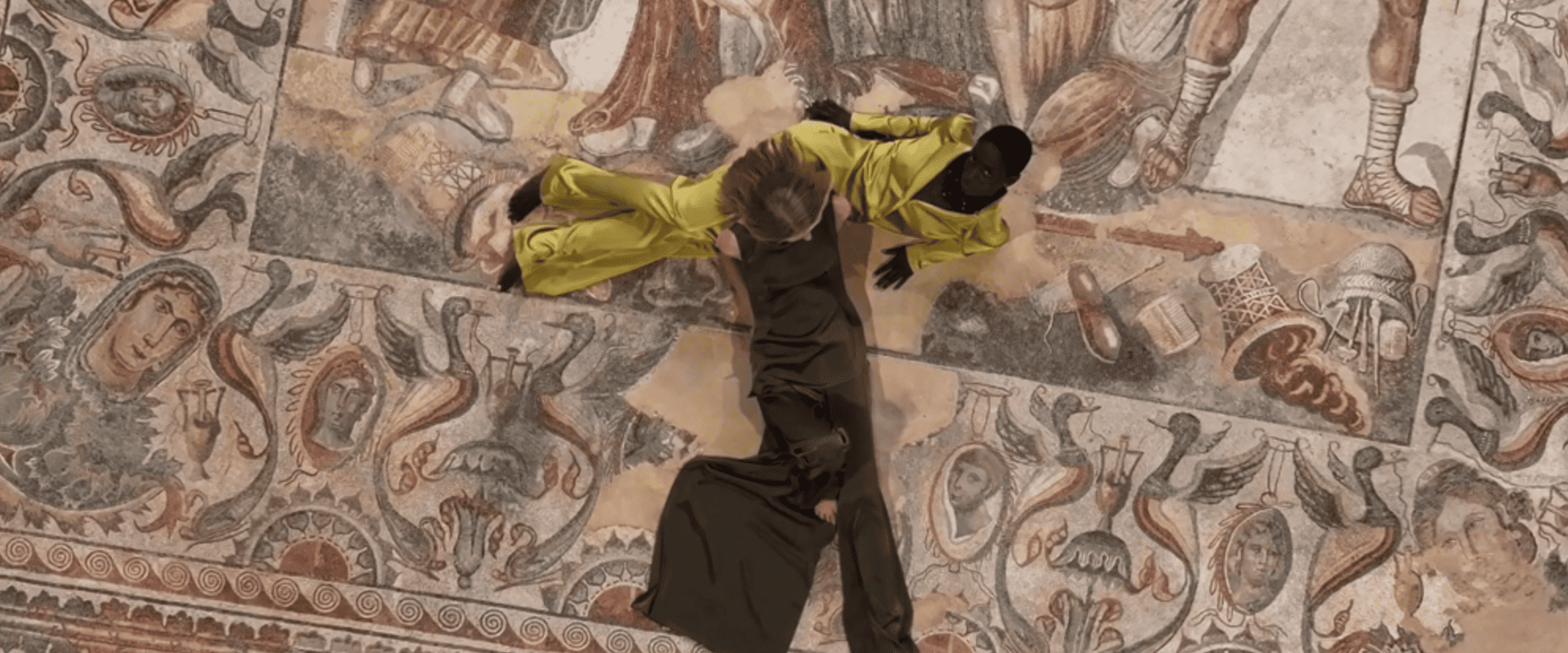 Moda entre mosaicos: La Villa Romana La Olmeda protagonista en la Mercedes-Benz Fashion Week Madrid